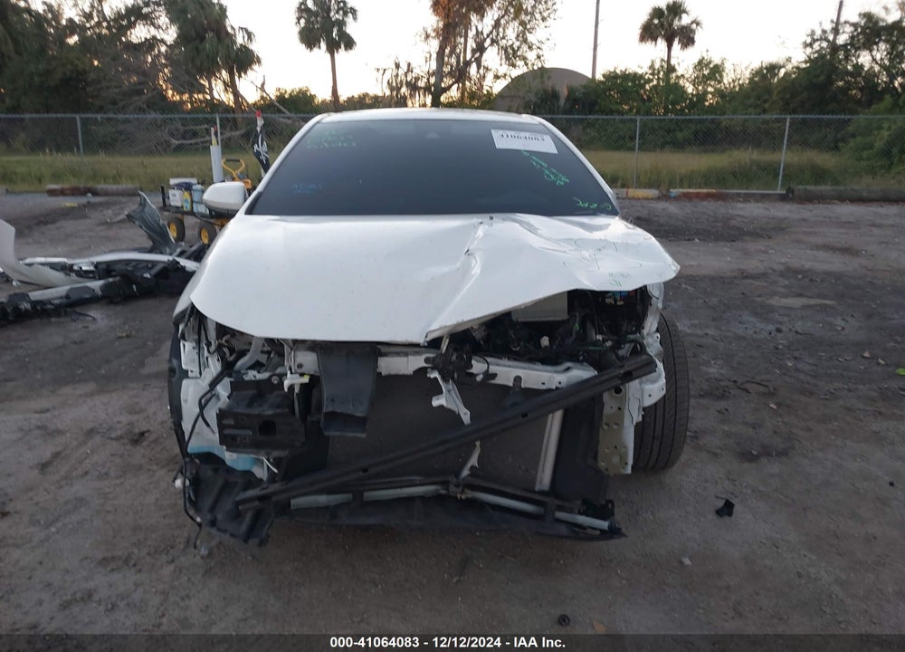 2021 TOYOTA COROLLA LE VIN: 5YFVPMAE3MP228587