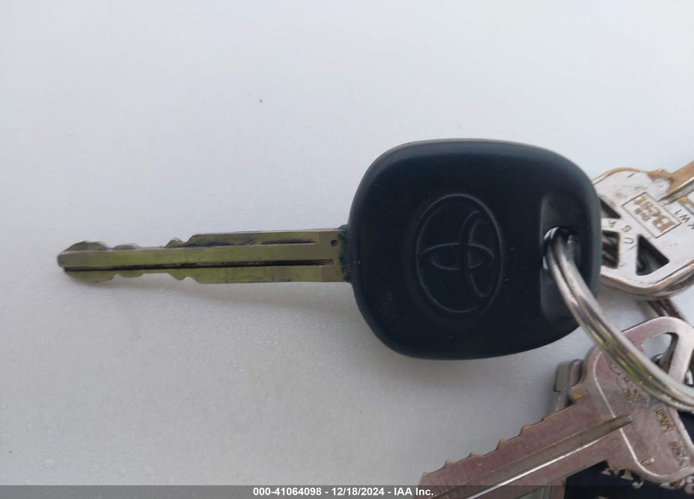 2010 TOYOTA TUNDRA VIN: 5TFUM5F10AX007767