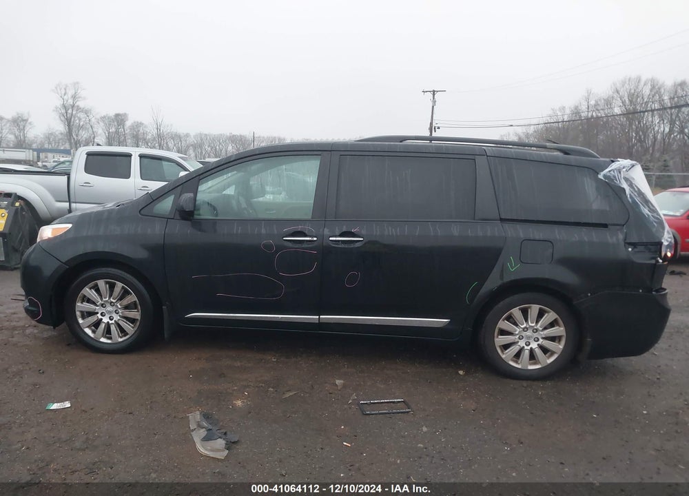 2015 TOYOTA SIENNA XLE 7 PASSENGER VIN: 5TDDK3DC9FS124680