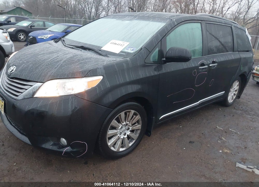 2015 TOYOTA SIENNA XLE 7 PASSENGER VIN: 5TDDK3DC9FS124680