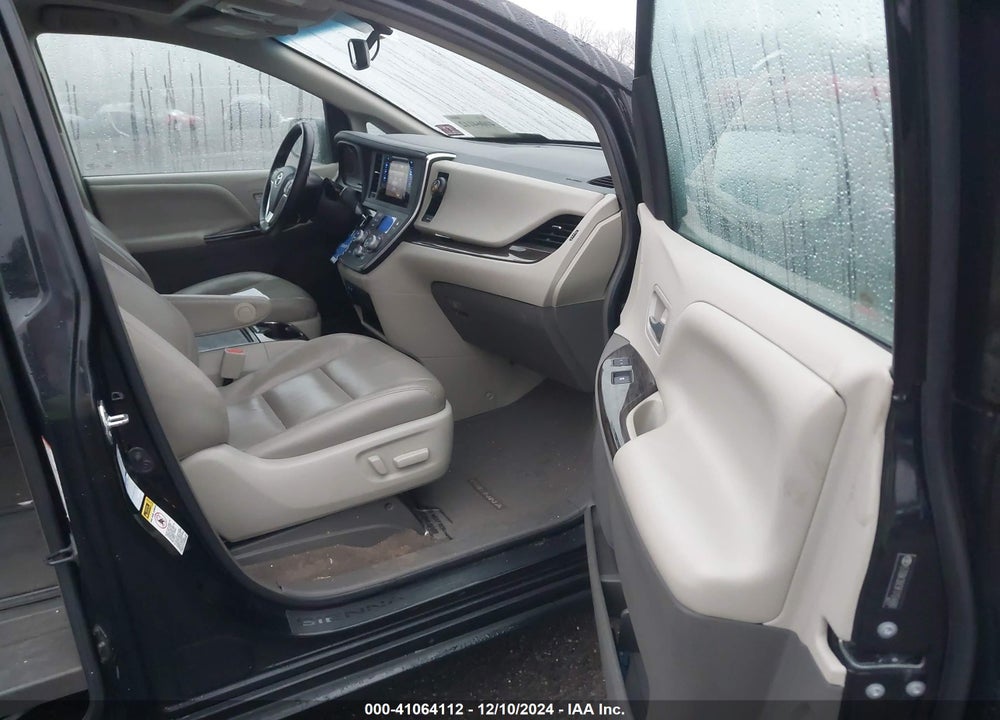 2015 TOYOTA SIENNA XLE 7 PASSENGER VIN: 5TDDK3DC9FS124680