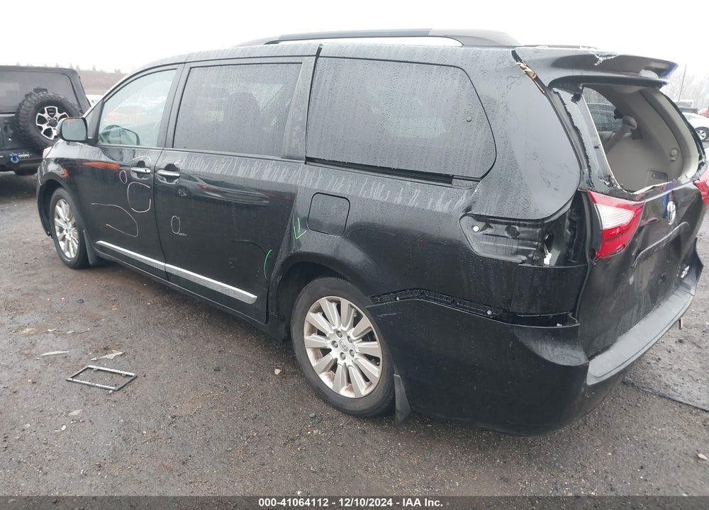 2015 TOYOTA SIENNA XLE 7 PASSENGER VIN: 5TDDK3DC9FS124680