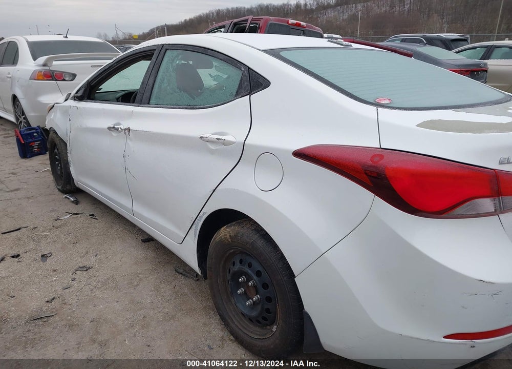 2016 HYUNDAI ELANTRA SE VIN: 5NPDH4AE6GH757106