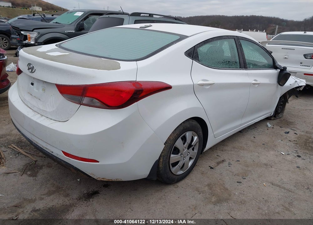 2016 HYUNDAI ELANTRA SE VIN: 5NPDH4AE6GH757106