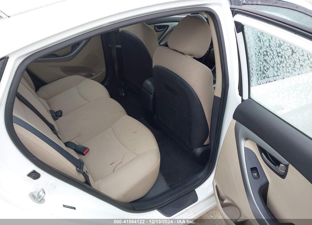 2016 HYUNDAI ELANTRA SE VIN: 5NPDH4AE6GH757106