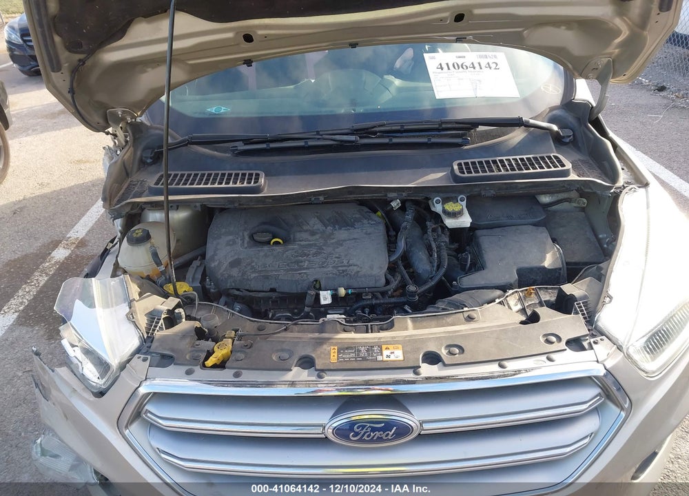 2017 FORD ESCAPE VIN: 1FMCU0GD8HUE05159