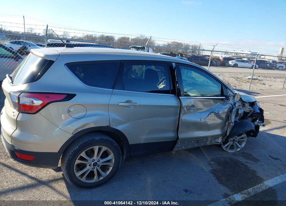 2017 FORD ESCAPE VIN: 1FMCU0GD8HUE05159