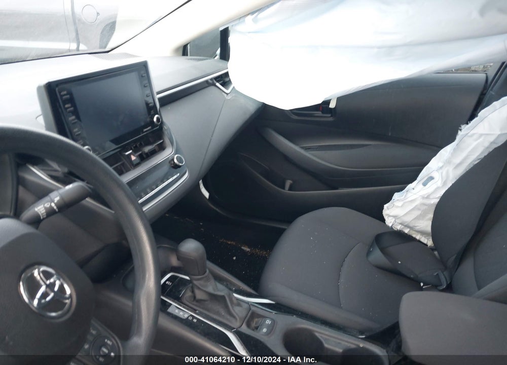 2022 TOYOTA COROLLA LE VIN: 5YFEPMAE5NP306577