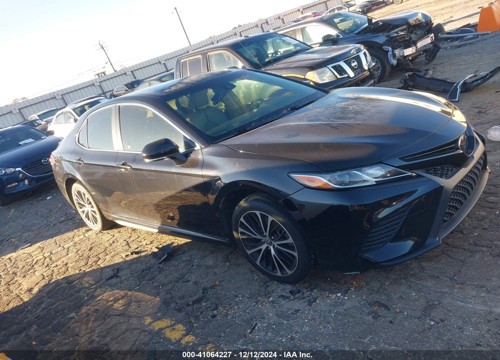 2018 TOYOTA CAMRY VIN: JTNB11HK5J3002050