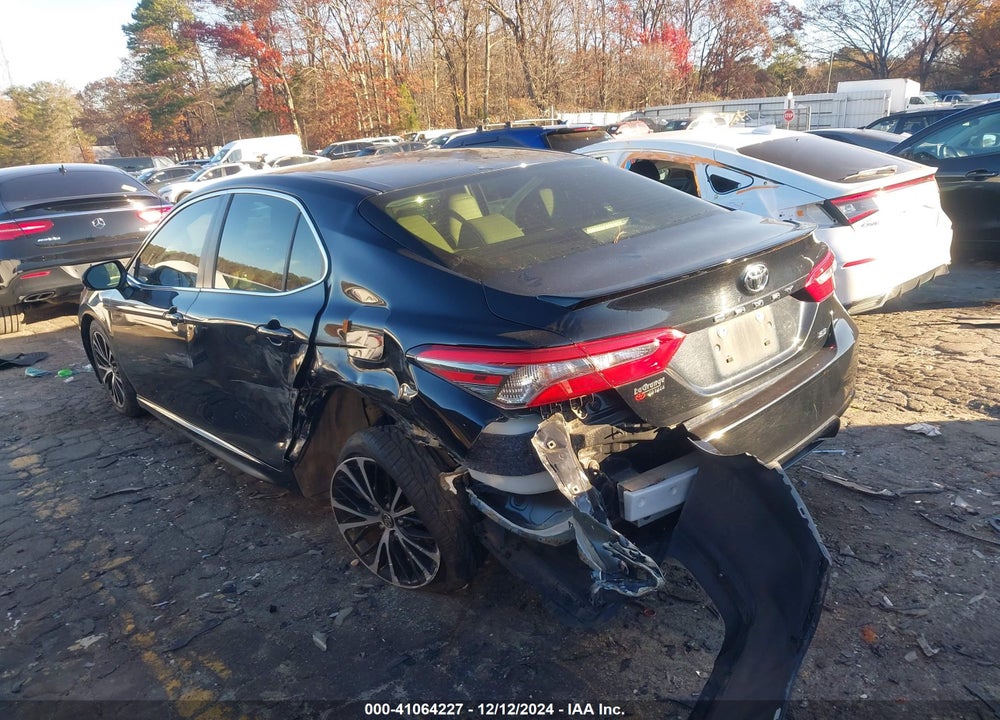 2018 TOYOTA CAMRY VIN: JTNB11HK5J3002050