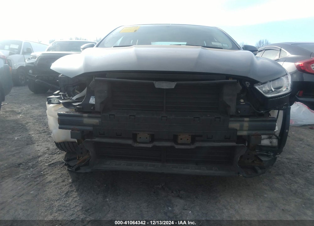 2015 FORD FUSION SE VIN: 3FA6P0HD1FR122197