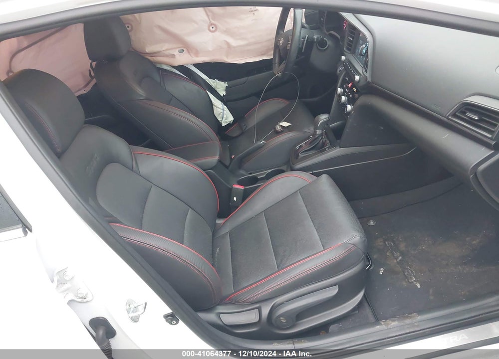 2020 HYUNDAI ELANTRA VIN: KMHD04LB9LU971447
