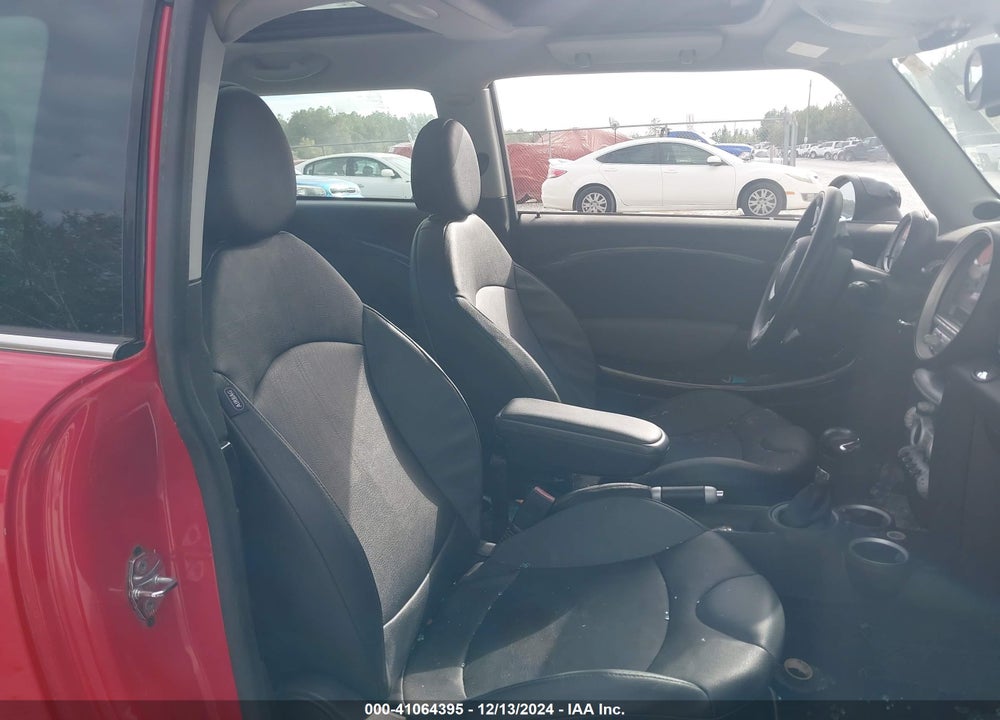 2008 MINI COOPER S CLUBMAN VIN: WMWMM33578TP89298