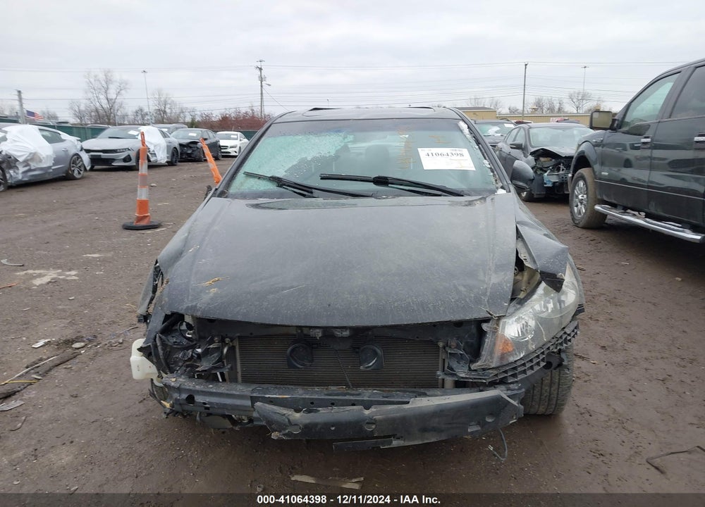 2011 HONDA ACCORD VIN: 1HGCP3F80BA006788