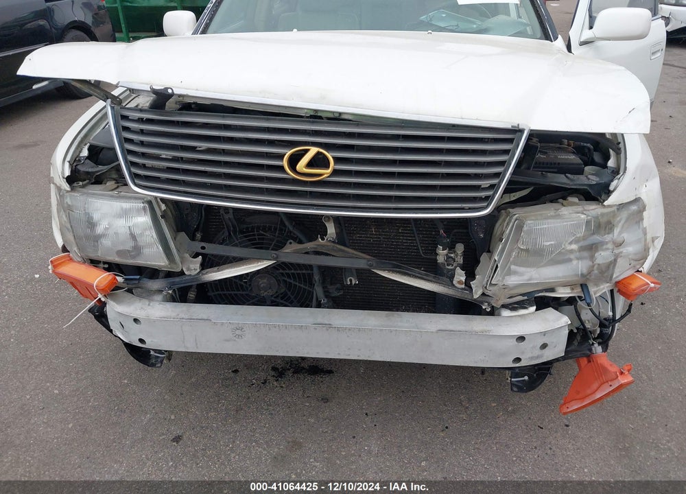1997 LEXUS LS 400 VIN: JT8BH28F0V0084137