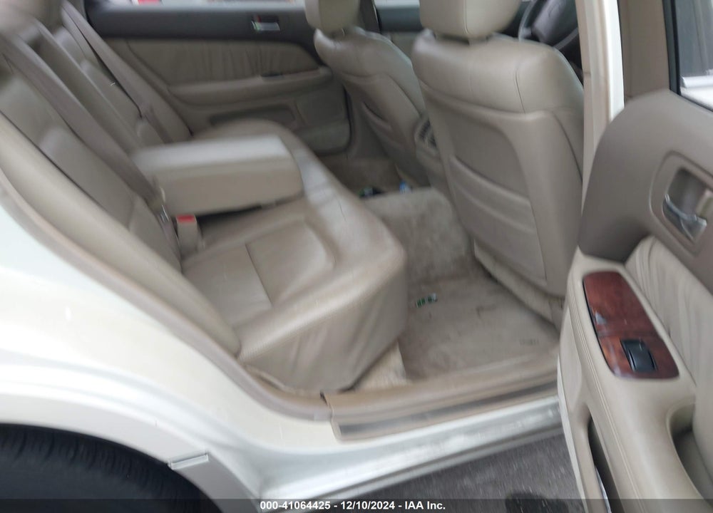 1997 LEXUS LS 400 VIN: JT8BH28F0V0084137