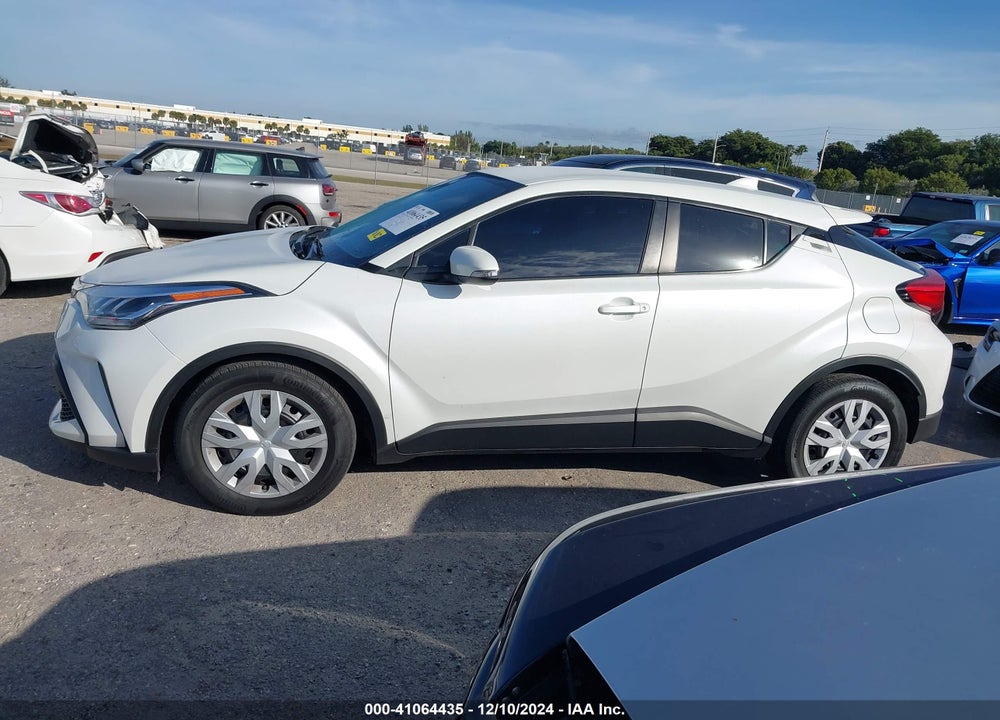 2021 TOYOTA C-HR LE VIN: NMTKHMBX2MR131015