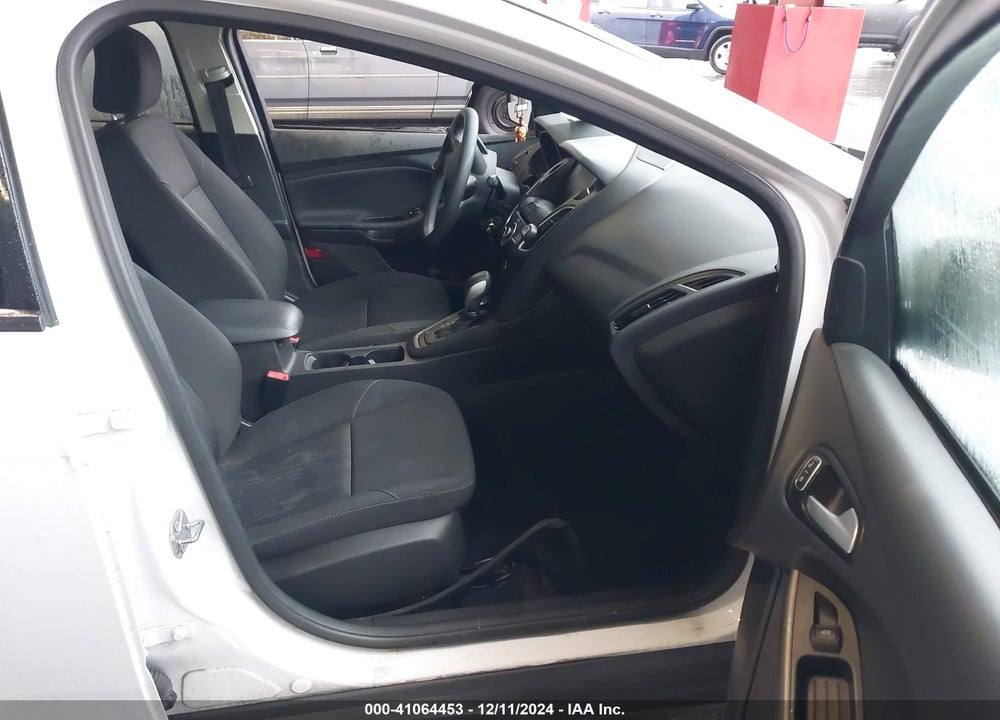 2017 FORD FOCUS SEL VIN: 1FADP3H25HL224997