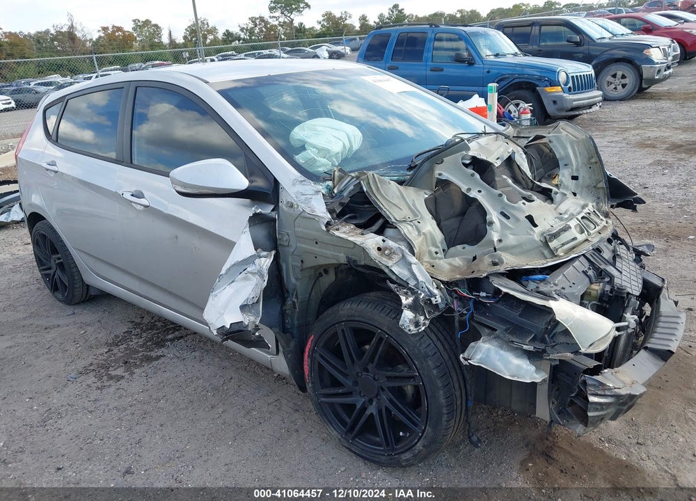2013 HYUNDAI ACCENT SE VIN: KMHCU5AE4DU109242