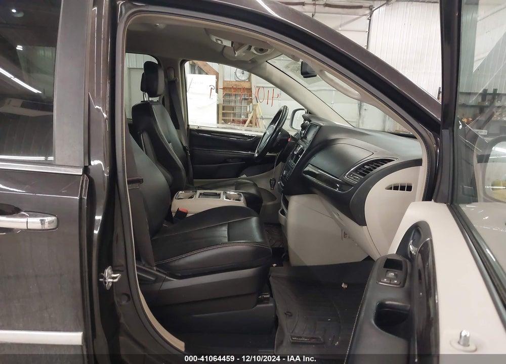 2015 CHRYSLER TOWN & COUNTRY TOURING VIN: 2C4RC1BG6FR628545
