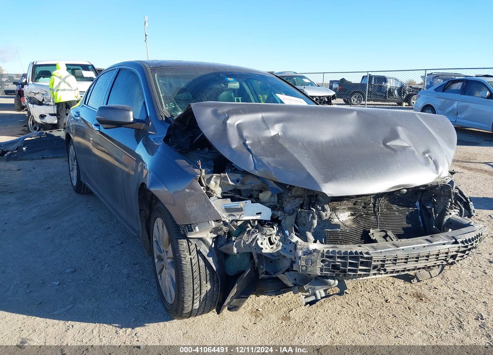 2013 HONDA ACCORD EX-L V-6 VIN: 1HGCR3F83DA038292