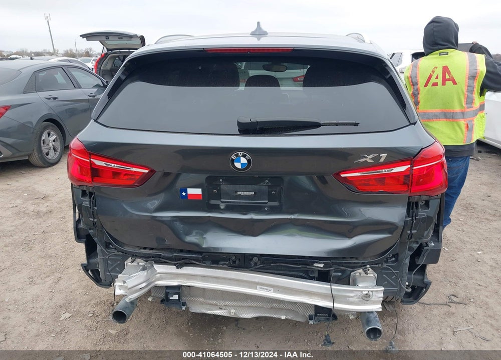 2017 BMW X1 SDRIVE28I VIN: WBXHU7C31HP925415