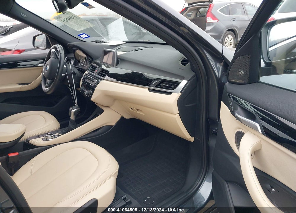 2017 BMW X1 SDRIVE28I VIN: WBXHU7C31HP925415