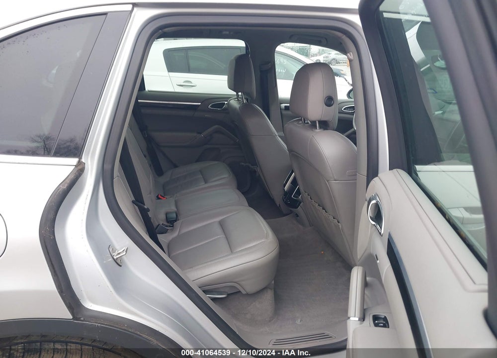 2014 PORSCHE CAYENNE DIESEL PLATINUM EDITION VIN: WP1AF2A23ELA30791