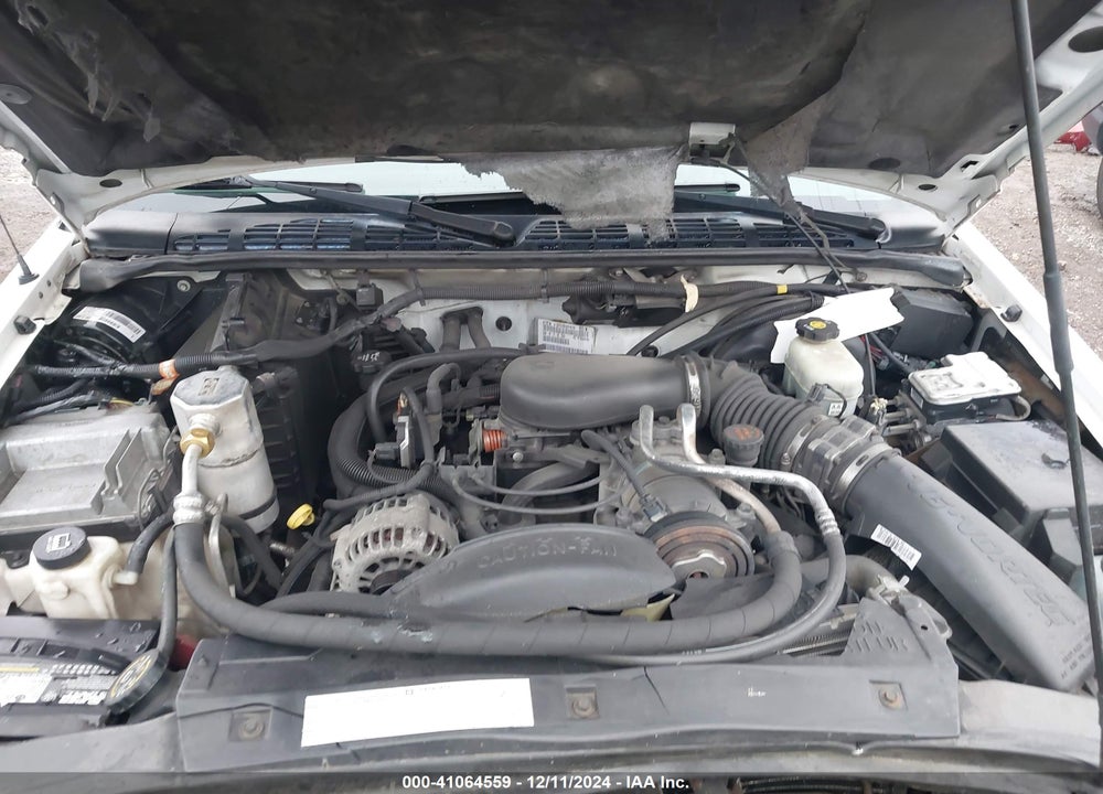 2004 CHEVROLET BLAZER LS VIN: 1GNDT13X64K155645