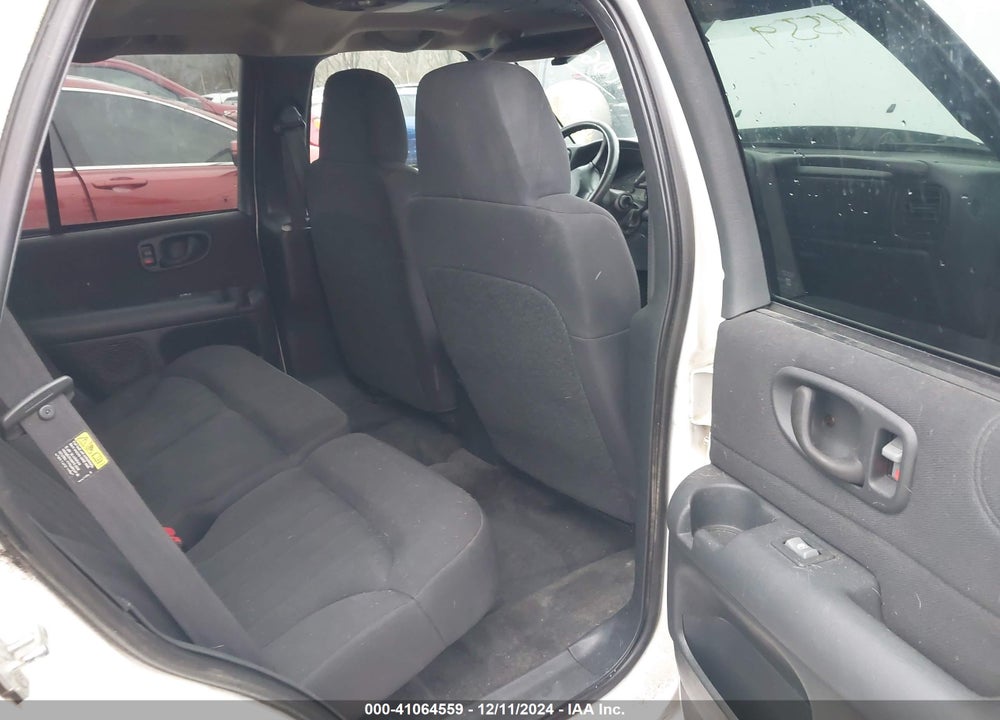 2004 CHEVROLET BLAZER LS VIN: 1GNDT13X64K155645
