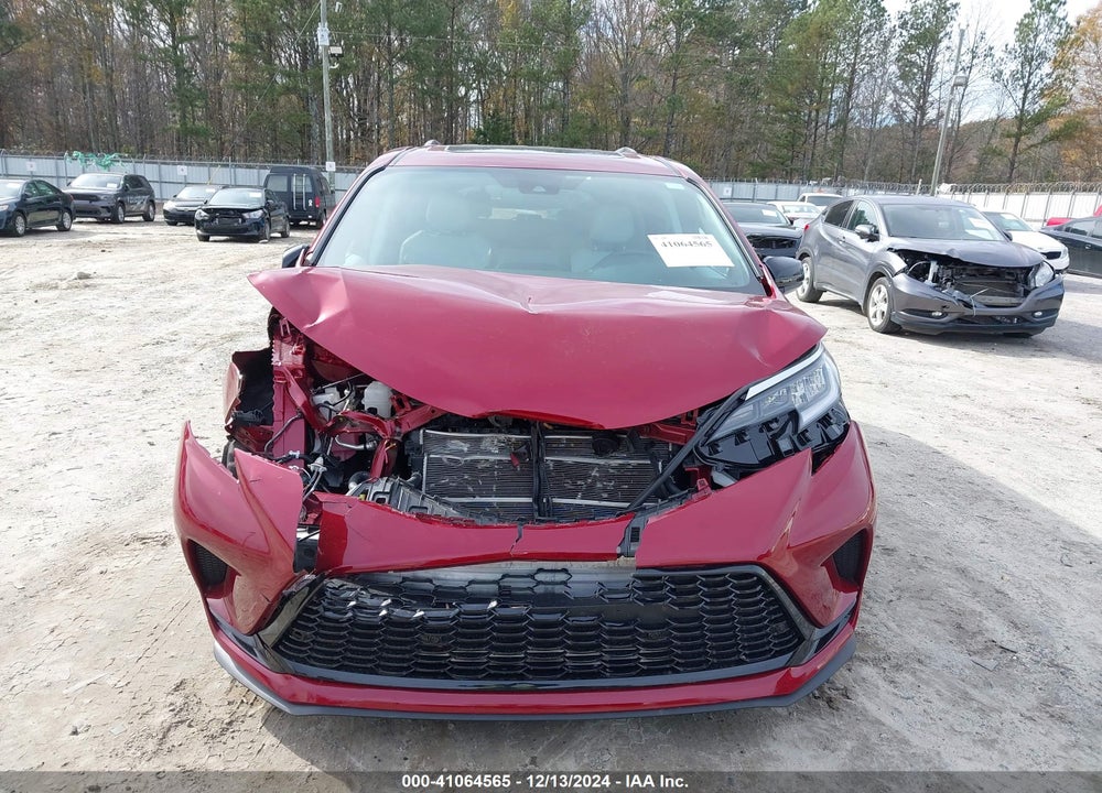 2024 TOYOTA SIENNA XSE VIN: 5TDDSKFC8RS115156