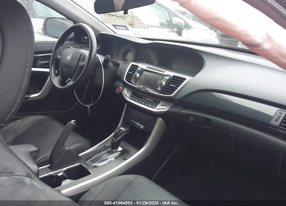 2014 HONDA ACCORD VIN: 1HGCT2B84EA007555