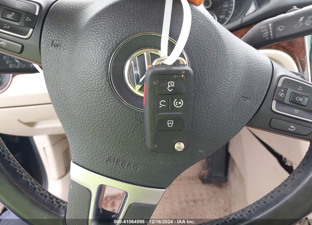 2012 VOLKSWAGEN PASSAT VIN: 1VWCM7A31CC065345
