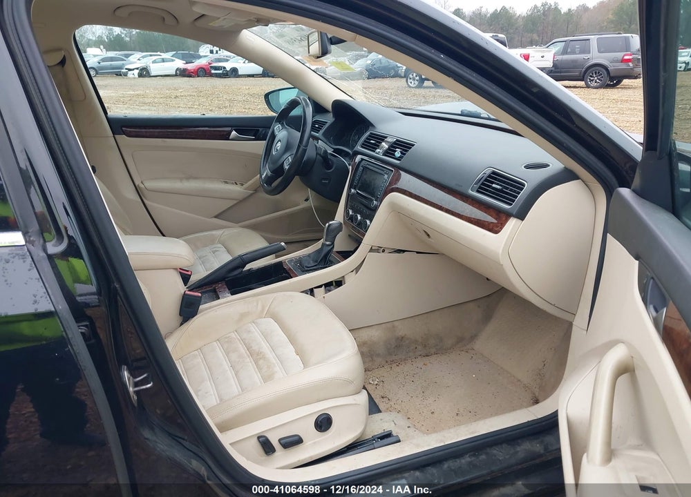 2012 VOLKSWAGEN PASSAT VIN: 1VWCM7A31CC065345