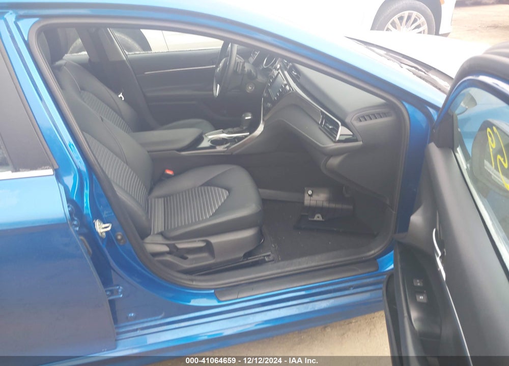 2019 TOYOTA CAMRY SE VIN: 4T1B11HK4KU297864
