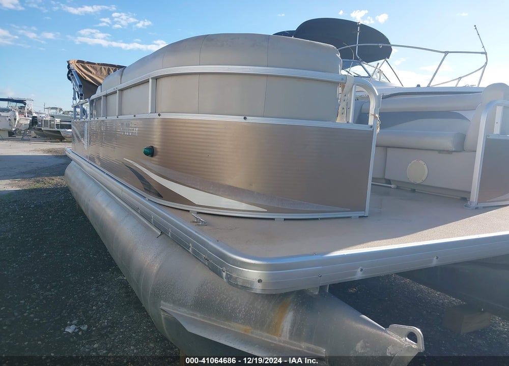 2012 SWEETWATER BOAT VIN: GDY2876TB212