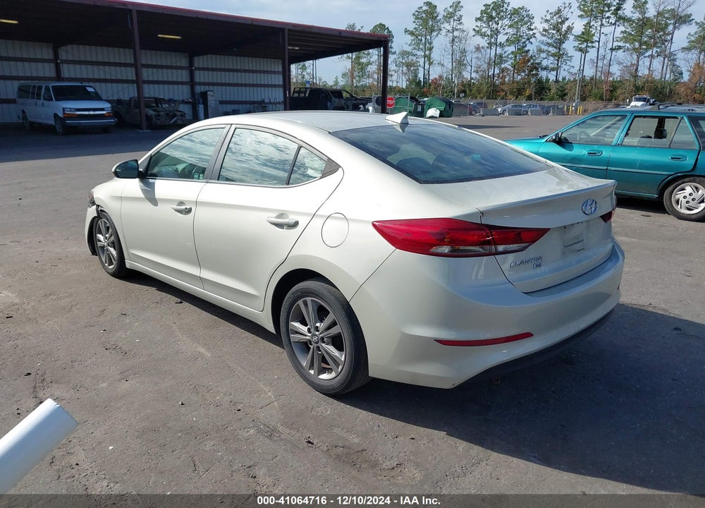 2017 HYUNDAI ELANTRA SE VIN: 5NPD84LF3HH123226