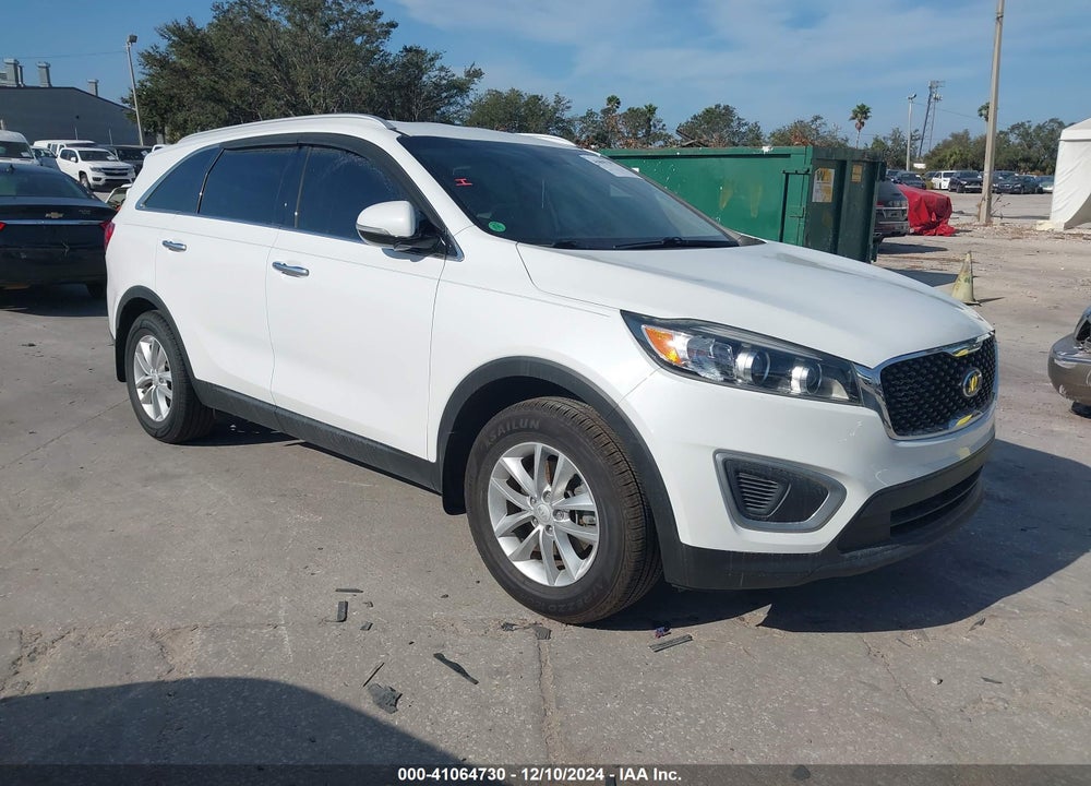 2017 KIA SORENTO 2.4L LX VIN: 5XYPG4A30HG268871