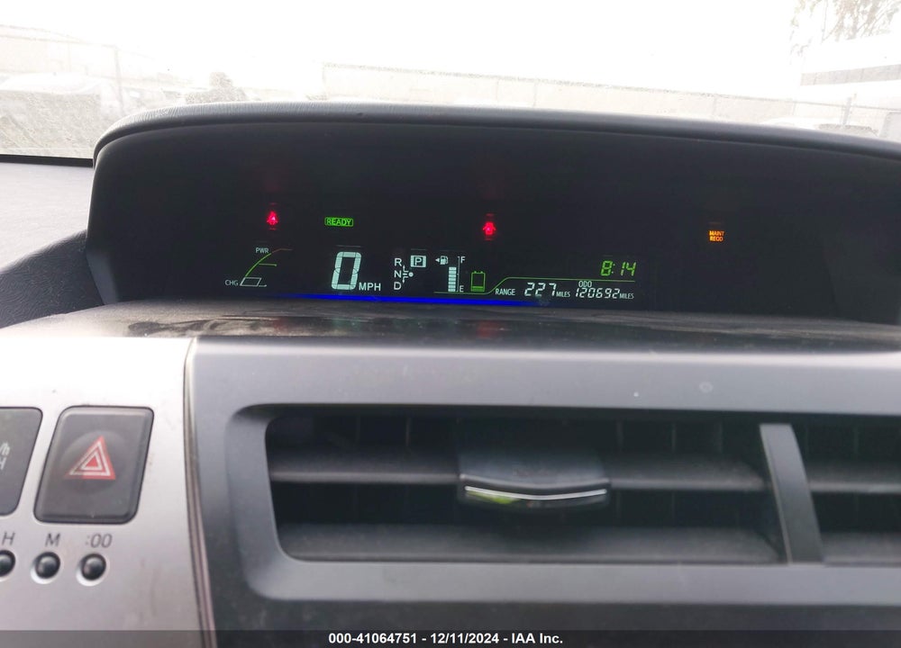 2015 TOYOTA PRIUS V TWO VIN: JTDZN3EU2FJ023207