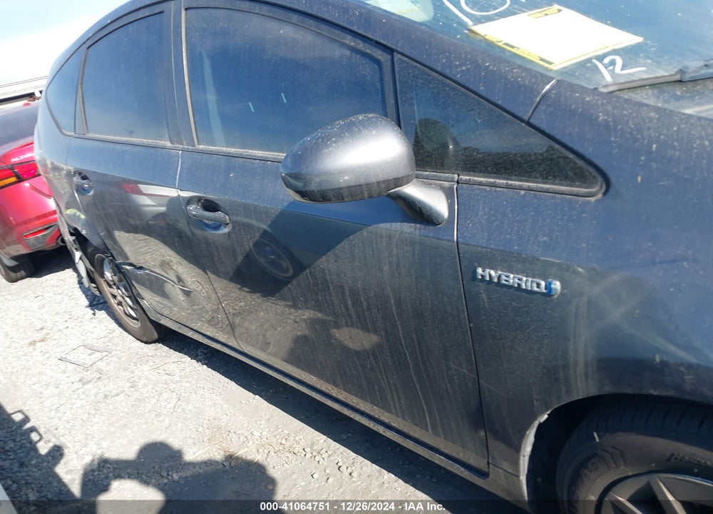 2015 TOYOTA PRIUS V TWO VIN: JTDZN3EU2FJ023207
