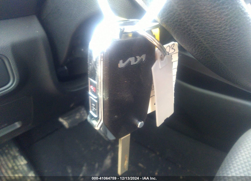 2023 KIA SOUL VIN: KNDJ23AU4P7839040