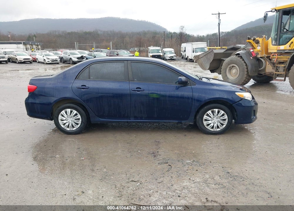 2011 TOYOTA COROLLA LE VIN: 2T1BU4EE8BC714105