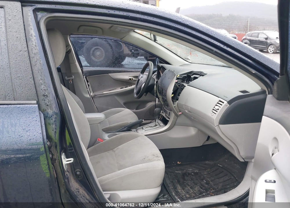 2011 TOYOTA COROLLA LE VIN: 2T1BU4EE8BC714105