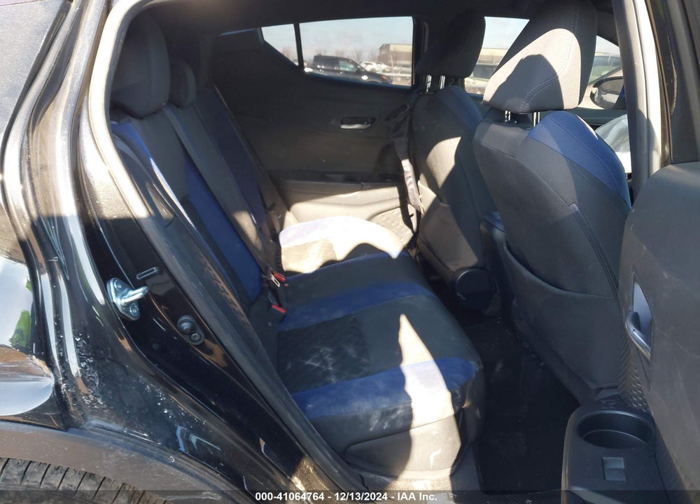 2021 TOYOTA C-HR XLE VIN: NMTKHMBX2MR129989