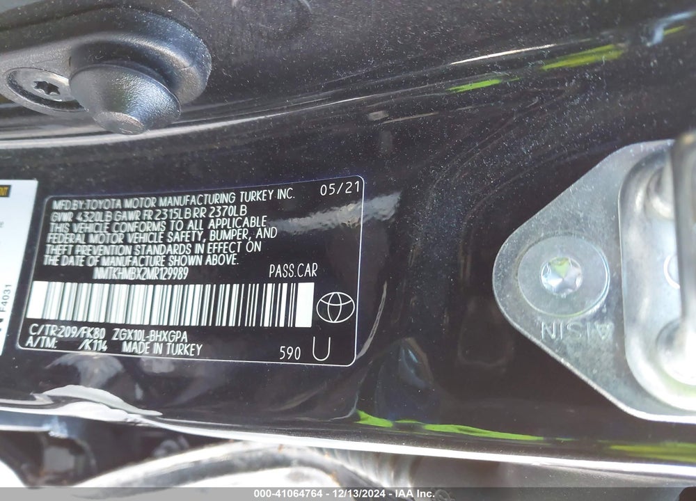 2021 TOYOTA C-HR XLE VIN: NMTKHMBX2MR129989