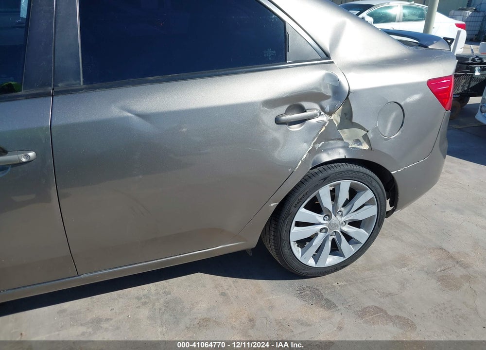 2011 KIA FORTE EX VIN: KNAFU4A24B5375219