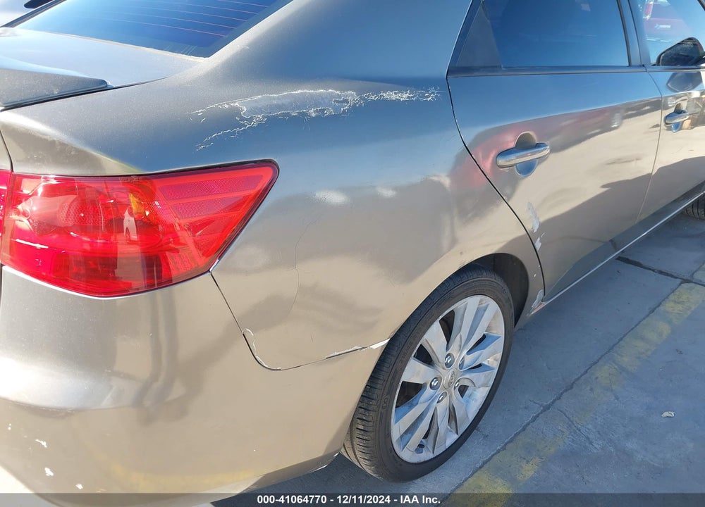 2011 KIA FORTE EX VIN: KNAFU4A24B5375219
