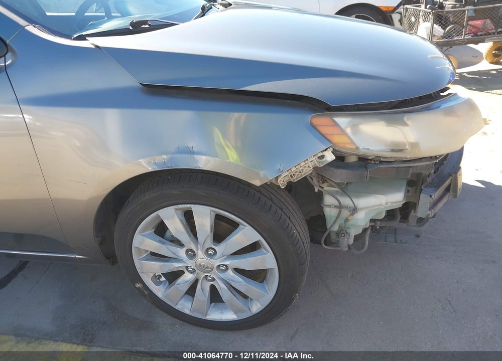 2011 KIA FORTE EX VIN: KNAFU4A24B5375219