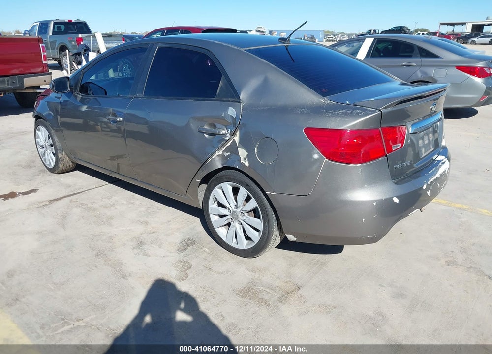 2011 KIA FORTE EX VIN: KNAFU4A24B5375219