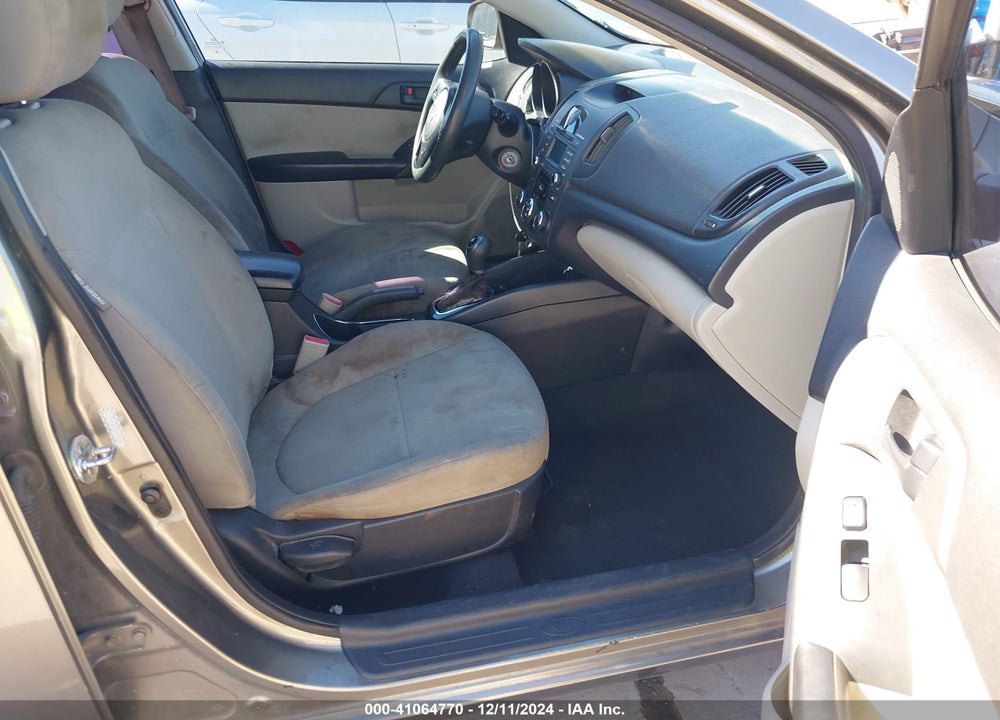 2011 KIA FORTE EX VIN: KNAFU4A24B5375219